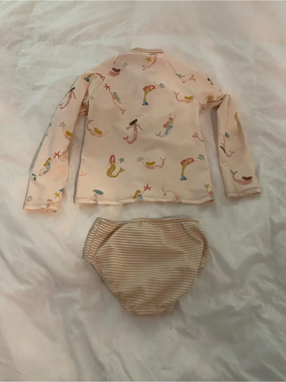Pehr 2 piece Mermaid Rash Guard Swim Set 4-5T